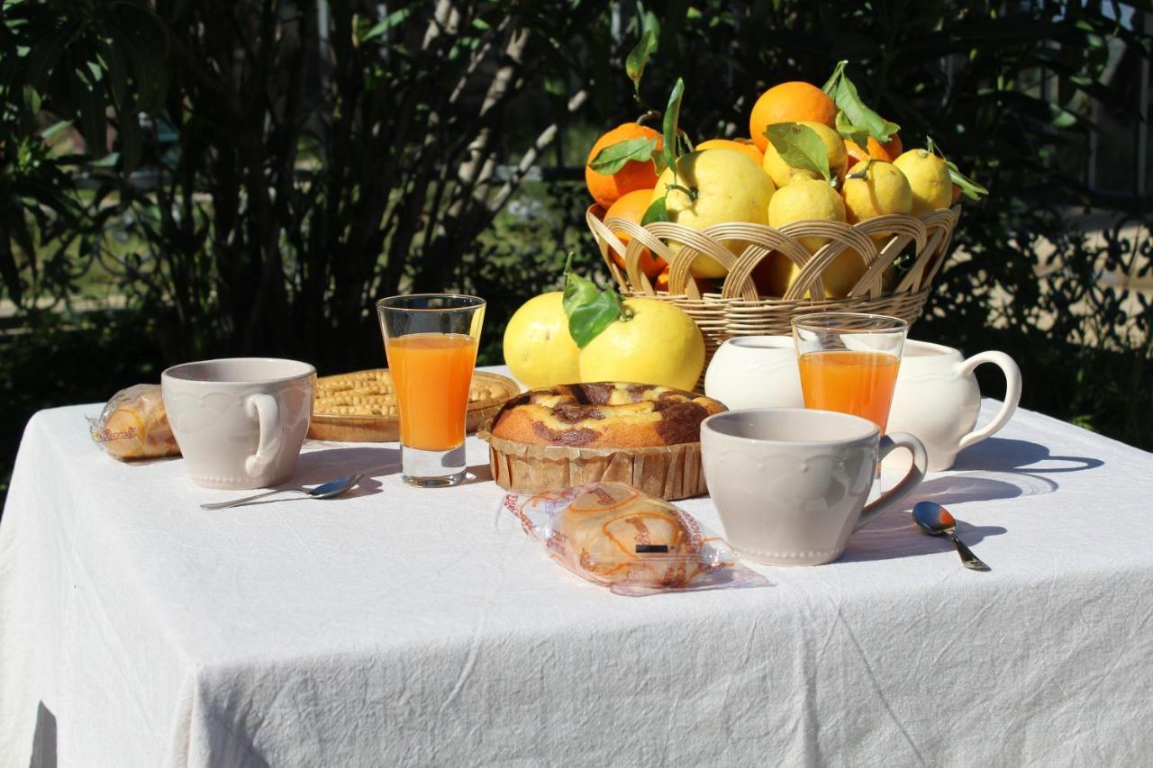 Bed and Breakfast Domu Virginia Castiadas Zewnętrze zdjęcie